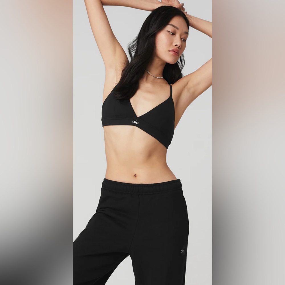 NWT Alo Splendor Bra in Black Adjustable Straps Size M